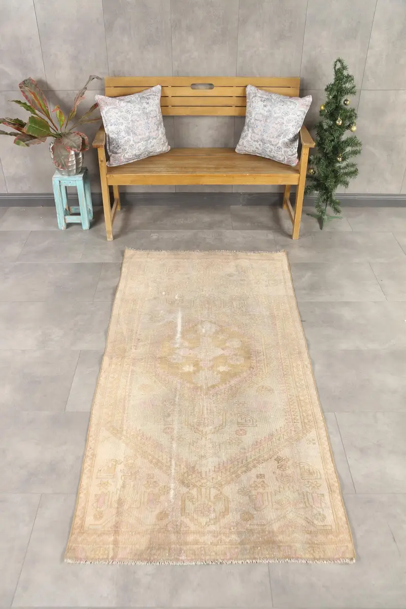 Vintage Türk Vurgulu Halı 3.2x6.6 ft, Oushak Bej Yün Halı - 1