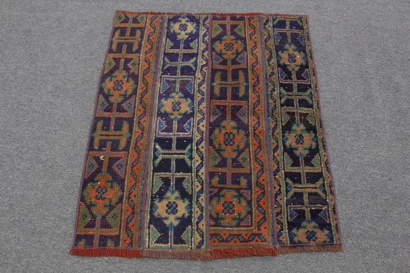 Leuchtender orange-grüner Teppich, 2,6 x 3,1 Fuß großes Ikat-Muster