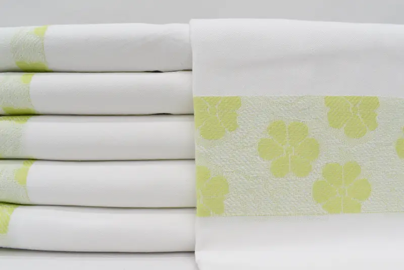 Personalized Turkish Towel, Spa Towel, 70x40 Cotton Daisy Design Towel, Absorbent Turkish towel, Embroidery Towels, Organic Turkish towel - 1
