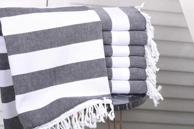 Sand-resistant Turkish towel for travel, Turkish Towel Beach, Valentines Gift, 70x40 Cotton Striped Towel, Lightweight towel, Personalized Towel - 1