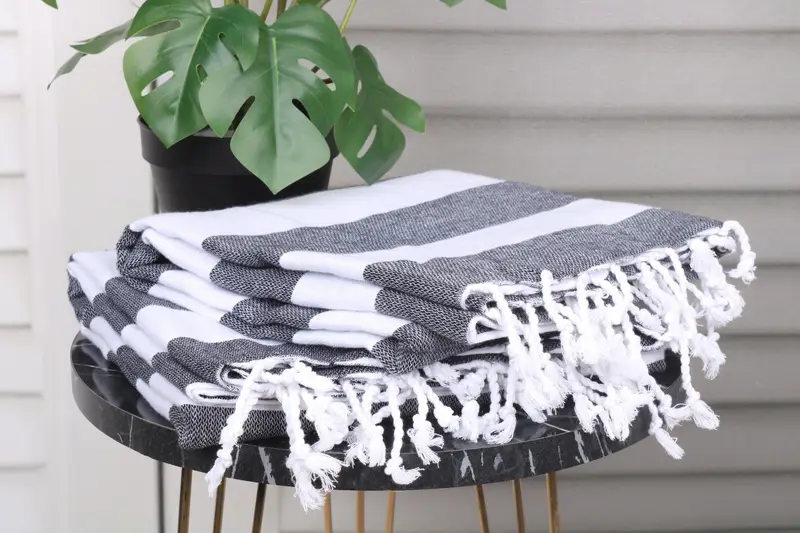 Sand-resistant Turkish towel for travel, Turkish Towel Beach, Valentines Gift, 70x40 Cotton Striped Towel, Lightweight towel, Personalized Towel - 3