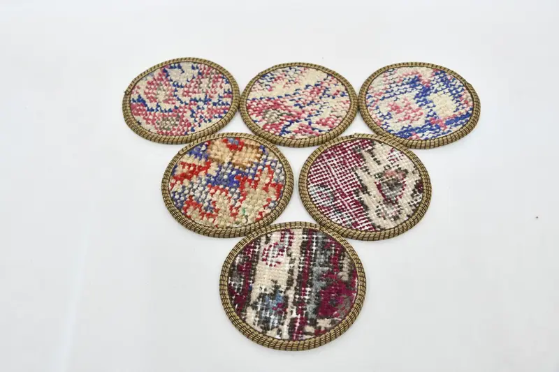 Posavasos redondos bohemios azules y rojos, posavasos bohemios únicos