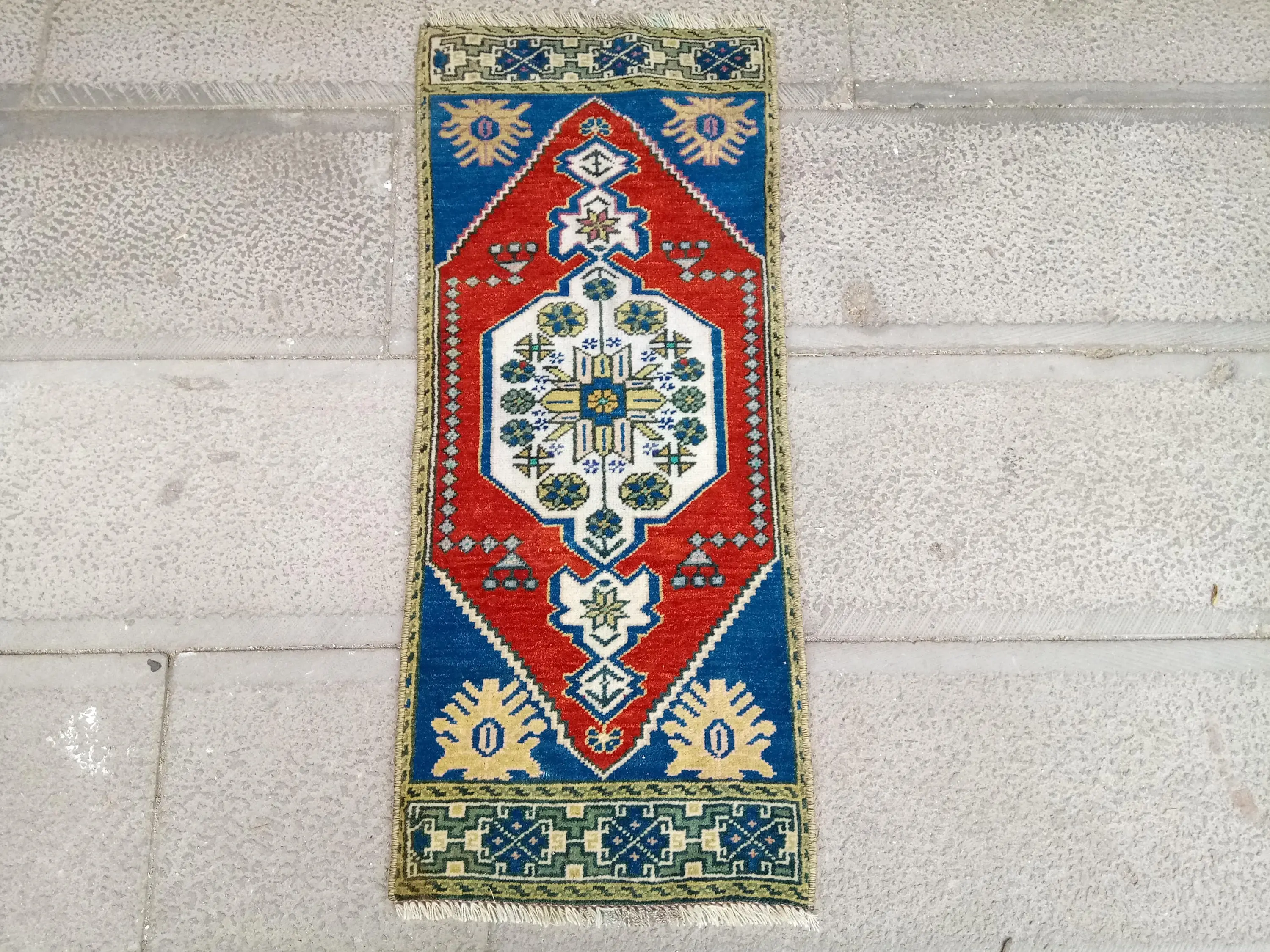 Vintage Small Rug 1.3x3.1 ft, Red Floral Turkish Rug - 1