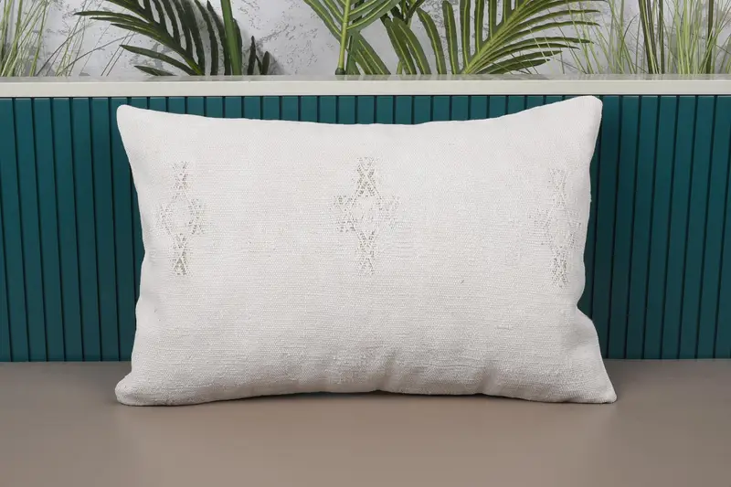 Beige besticktes Southwestern-Wurfkissen, Vintage 16x24 Dekorkissen