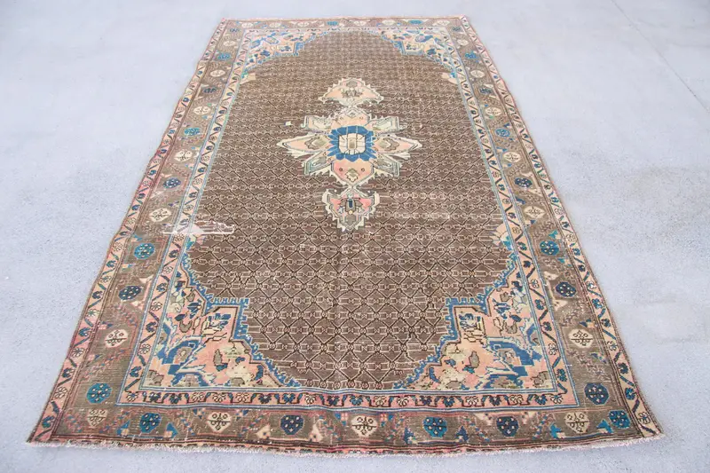 Brown, Green Patchwork Rug, 4,9x8,7 ft Elegant Decor