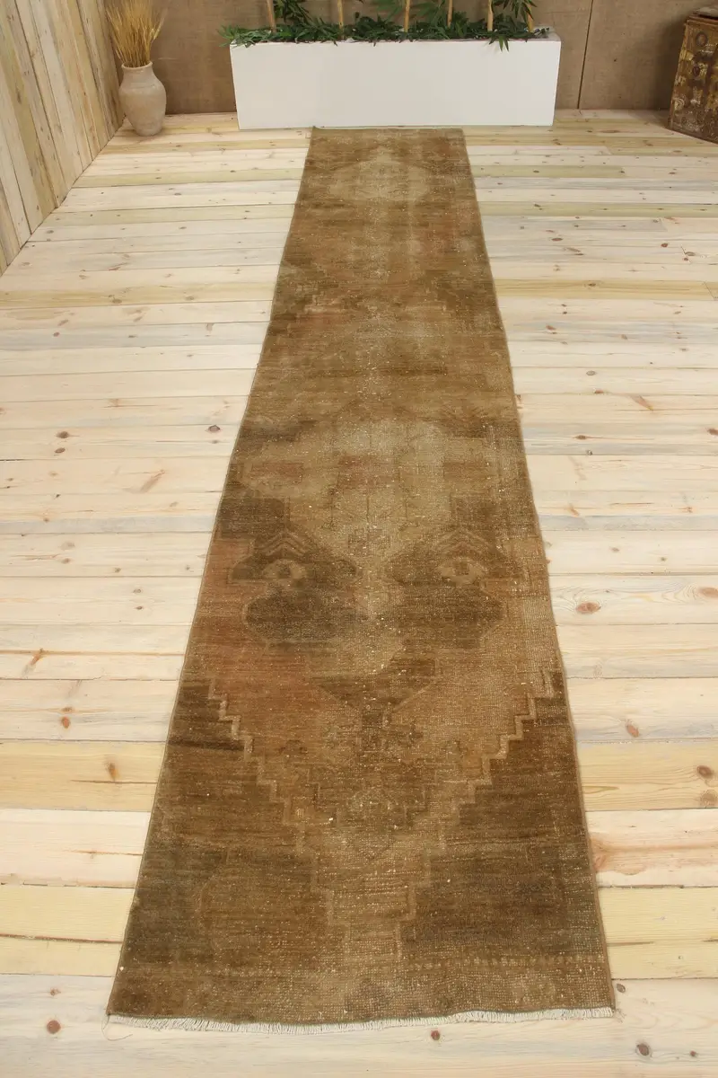 Handmade Brown Floral Rug, 2x13,3 ft Bronze Accent