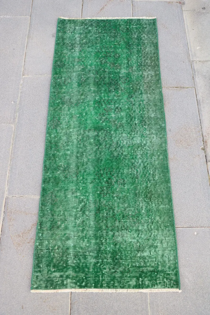 Eleganter grüner Orientteppich, 1,9 x 4,8 Fuß, schickes Dekor