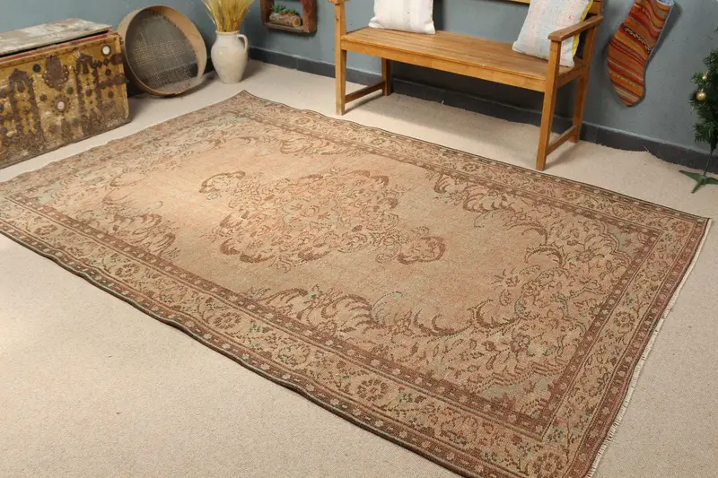 ブラウン、グリーンの抽象的なラグ、5.9x9フィートのシックな追加