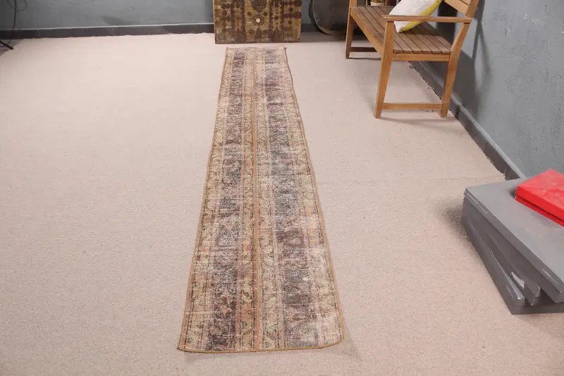 Kahverengi ve Yeşil Halı, 1,8x10,6 ft Geometrik Çiçek Desenli