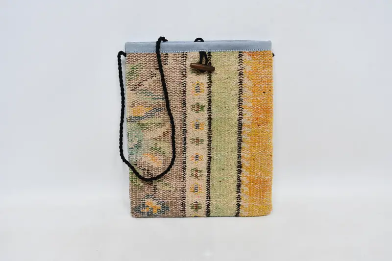 調節可能なストラップキリムバッグ、ゴシックボヘミアンウールクロスボディバッグ