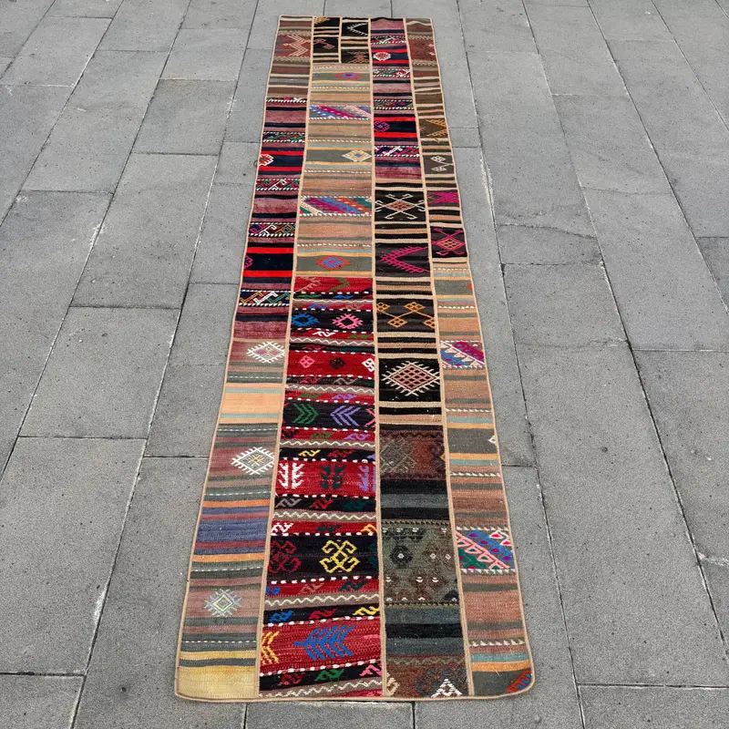 Eleganter beige-schwarzer Teppich, 2,2 x 9,1 Fuß, floral und geometrisch