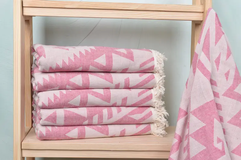 Personalized Turkish Towel, Oversized Beach Towel, Sand-free towel, Valentines Day Gift Idea, Bachelor Gifts, 76x40 Cotton Geometric Towel - 2