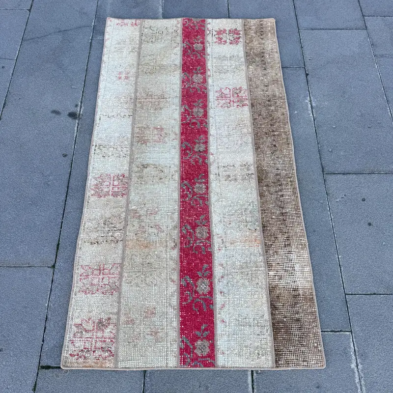 Zarif Bej Halı, Kırmızı Desenli Soyut Desen 2,5x4,7 ft