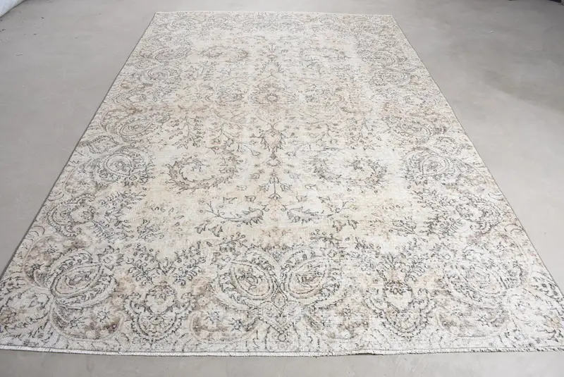 6.8x10.4 ft Vintage Rug, Turkish Oversize Rug, White Gray Moroccan Wool Rug - 1