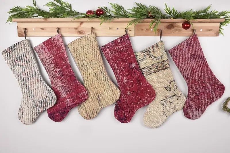 Calcetín con adornos navideños beige y marrón, calcetín festivo de 17 pulgadas