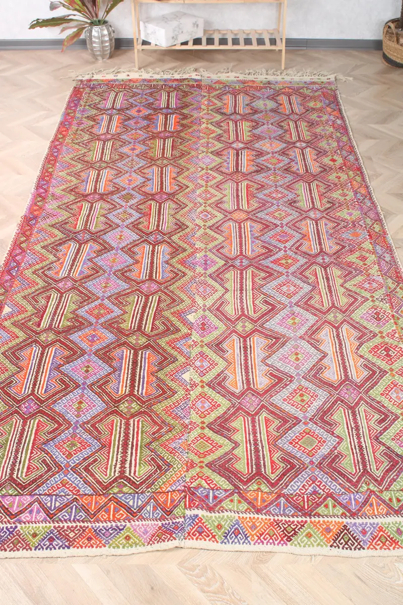 Vintage Turkish Rug 5.7x11 ft (175x336 cm), Kilim Red Blue Floral Rug - 1