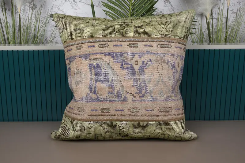 Mavi & Yeşil Patchwork Kırlent, 24x24 Nakışlı Kırlent