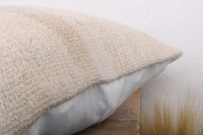Pillow Case, Traditional Cushion Case, Toss Pillow Cover, Antique Pillows, Home Decor Pillow, 18x18 White Pillow Cover, Handmade Kilim Cushion - 6