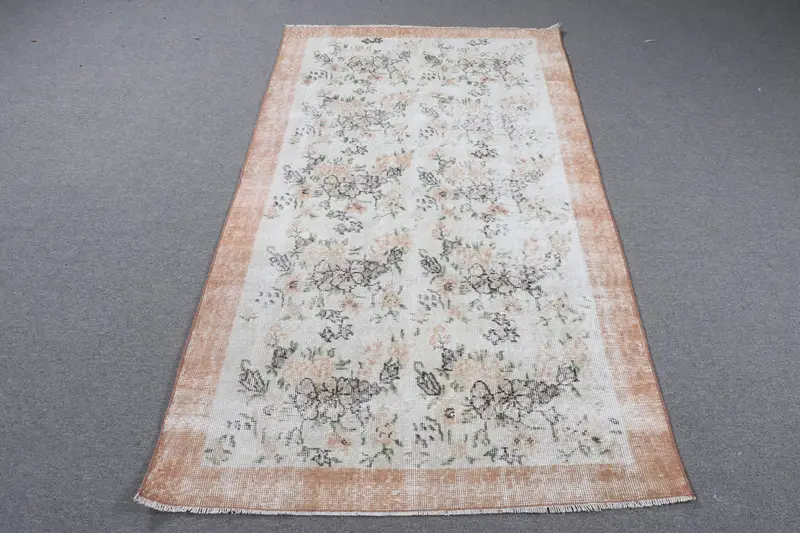 Bej ve Turuncu Patchwork Halı, 3,7x6,6 ft Şık Dekor