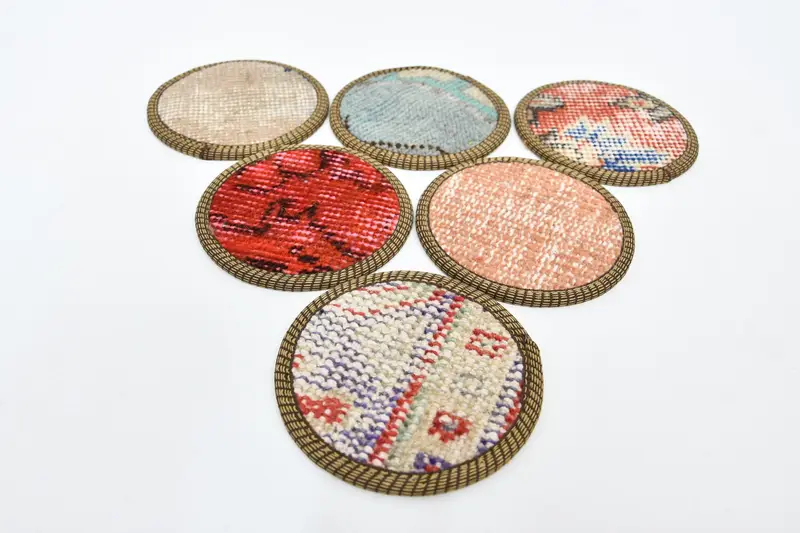 Posavasos redondos bohemios, posavasos tradicionales rojos y verdes