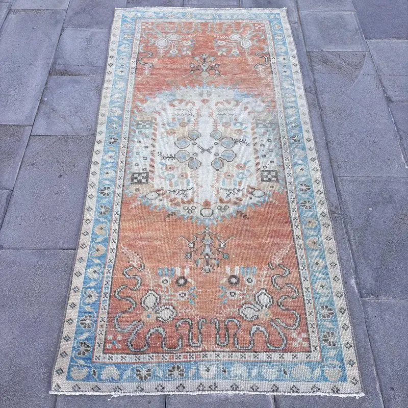 Alfombra naranja del suroeste, 2,9 x 5,2 pies con detalles en azul