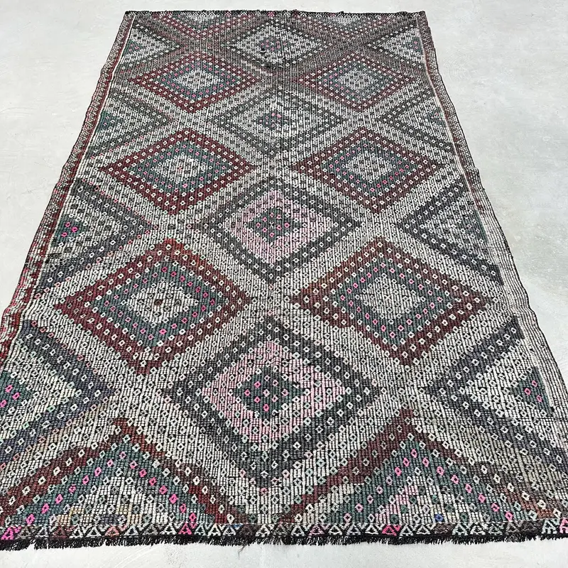Eleganter Teppich in Grün und Lila, 15 x 2,9 m, abstraktes Design