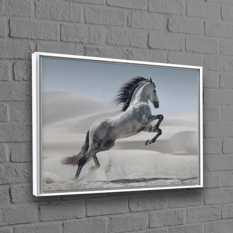 Elegante lienzo de caballo blanco para decoración de oficina y cueva de hombre