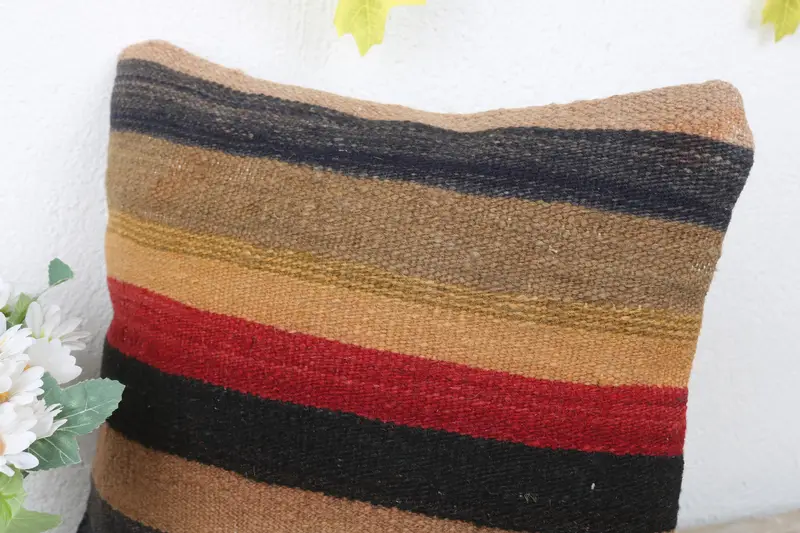 Vintage Kilim Throw Pillow, Cozy Throw Pillow Cover, Kilim Pillow, Cushion Cover, Handmade Kilim Cushion, 12x12 Red Cushion Case - 5
