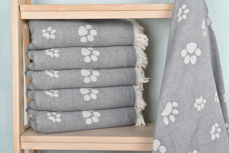 Personalized Towel, Wedding Gifts Towel, Scarf Towel, Personalized Gift, Spa Towel, Bridesmaid Towel, 70x36 Cotton Paw Design Towel, Employee Gifts - 3