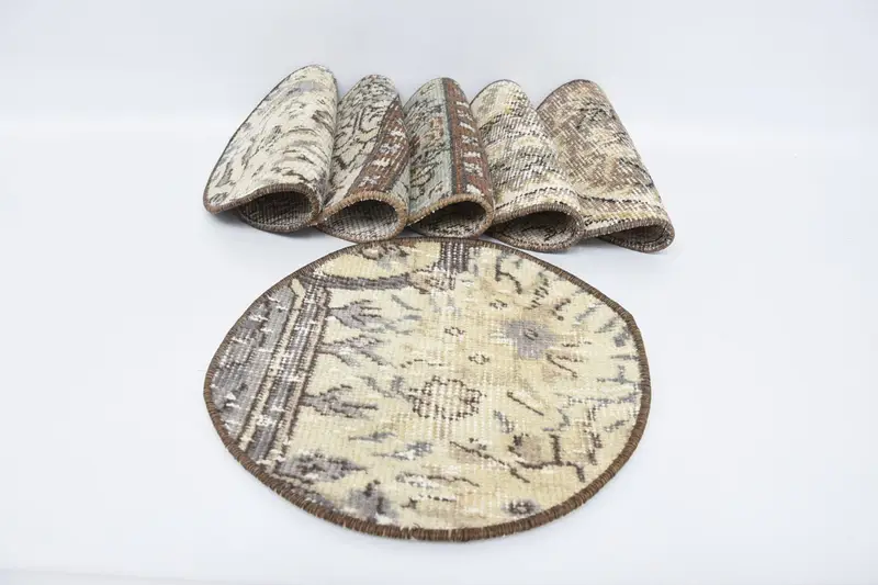 ボヘミアン サークル プレースマット、ベージュ & グレー コットン ウール装飾