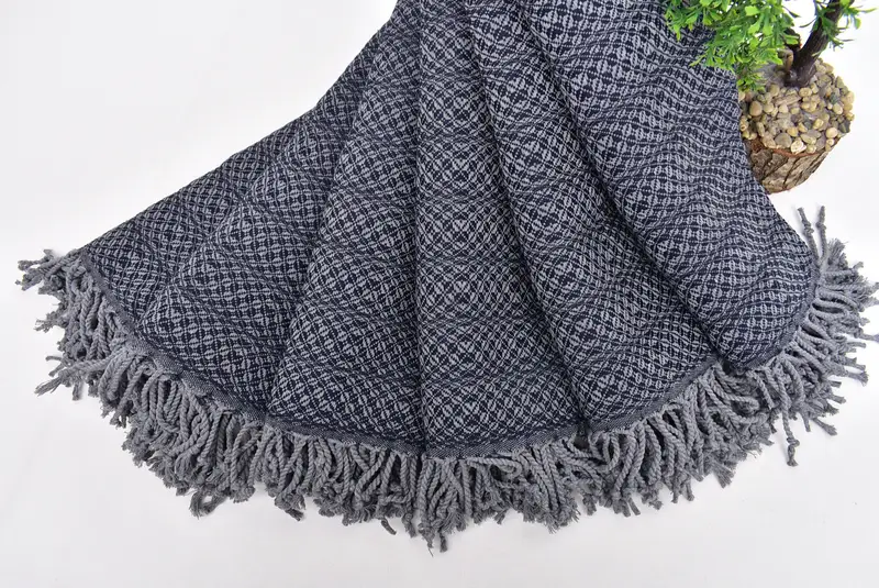 Absorbent Turkish towel, Family Gift, Lightweight Turkish towel for beach, Monogram Turkish Towel, Embroidered Towel, 70x40 Cotton Geometric Towel - 4