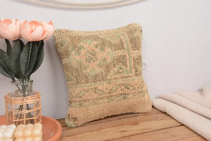 Geometrik Bej & Kahverengi İşlemeli Yastık, Vintage Kırlent