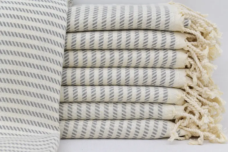 Lightweight Turkish towel, Yoga Towel, 70x40 Cotton Polka Dot Towel, Welcome Wedding Gift, Quick-dry peshtemal, Bachelorette Party Gifts Bridesmaids - 1