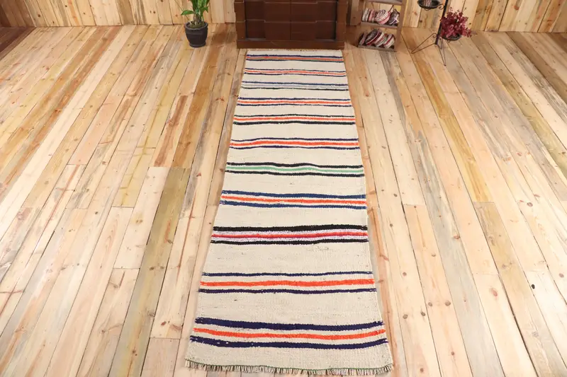 Vintage Runner Rug 3x9.5 ft, Turkish Kilim White Camouflage Wool Rug - 1