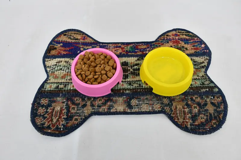 Böhmisches blaues und beiges rundes Tischset aus Wolle, Tischset mit traditionellem Muster