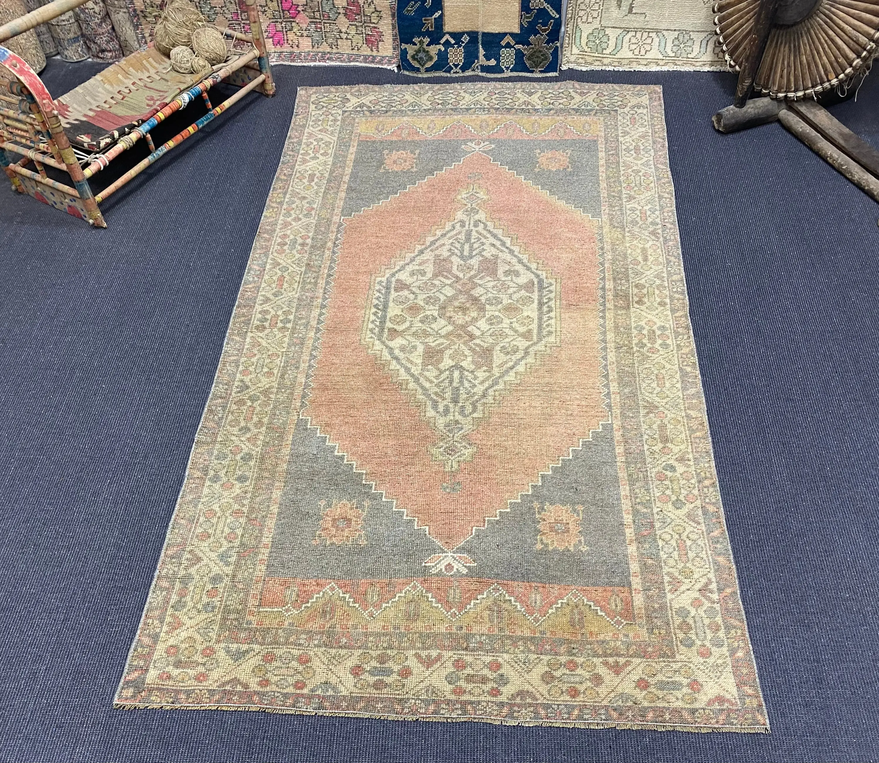Vintage Halı, Alan 3.8x7.2 ft Halı, Kırmızı Çiçekli Halı - 1