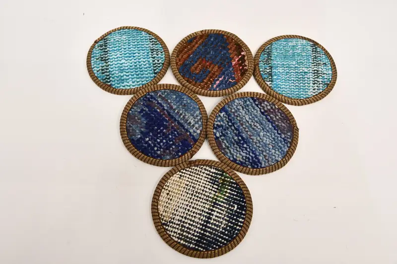 Mavi ve Kırmızı Bardak Altlıkları, Benzersiz Etnik İçecek Altlıkları