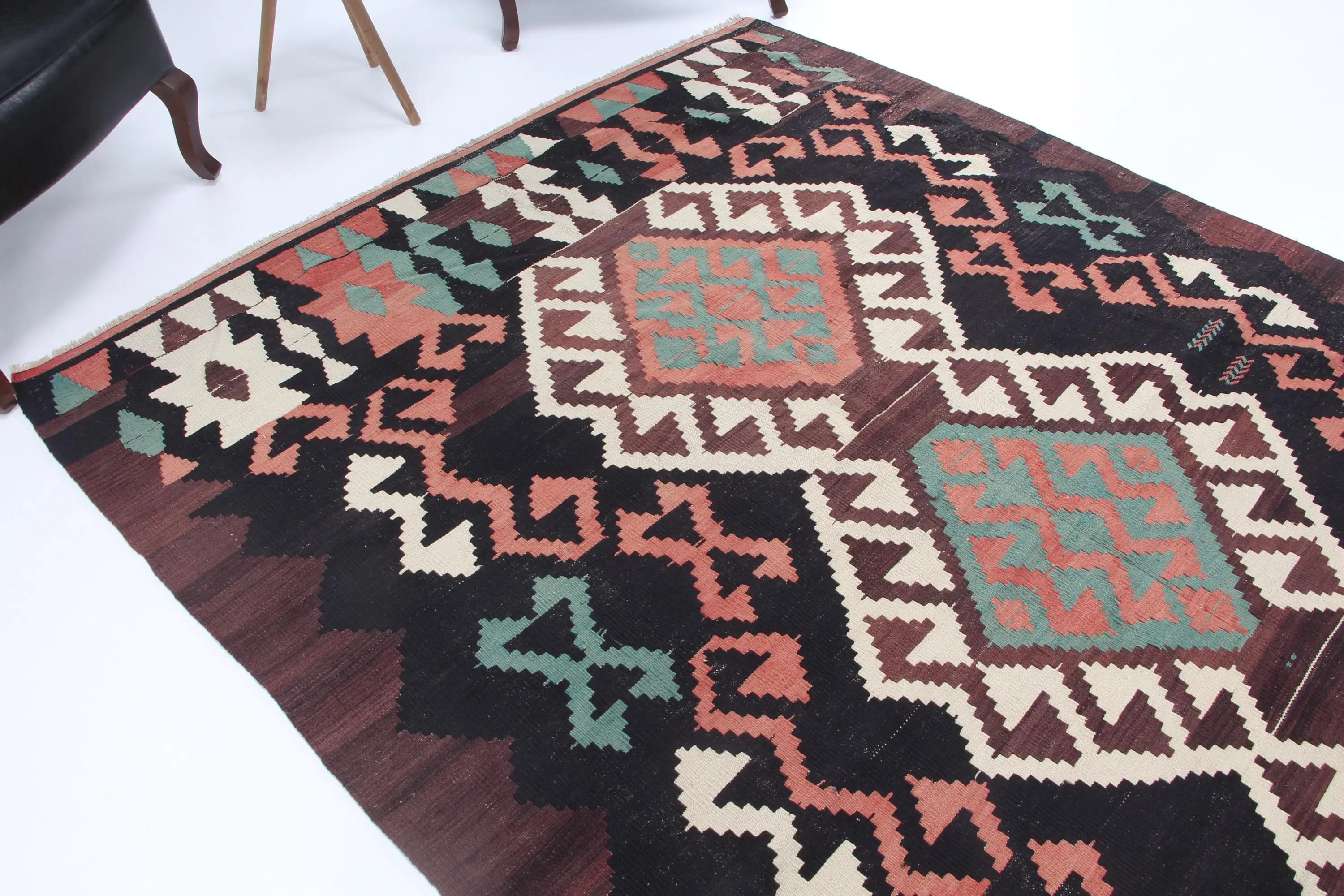 Großer Vintage-Teppich 6,1 x 9,5 Fuß, türkischer brauner gepunkteter Wollteppich - 1