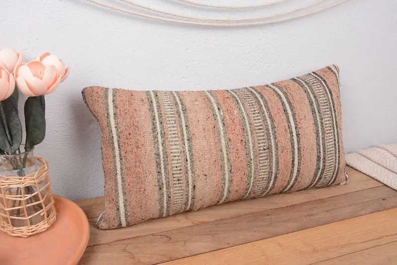 Beige & braun gestreiftes Wurfkissen, Vintage besticktes Kissen