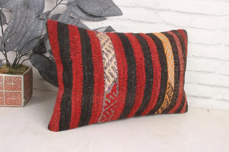 Vintage Kilim Throw Pillow, Turkish Kilim Pillow, Pillow for Couch, Pillow Cover, Handwoven Pillow Cover Cushion, 12x20 Red Pillow Sham - 3