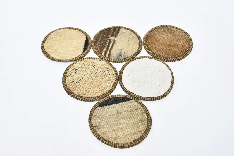 ボヘミアンラウンドコースターセット、白と茶色の滑り止めパッドコースター