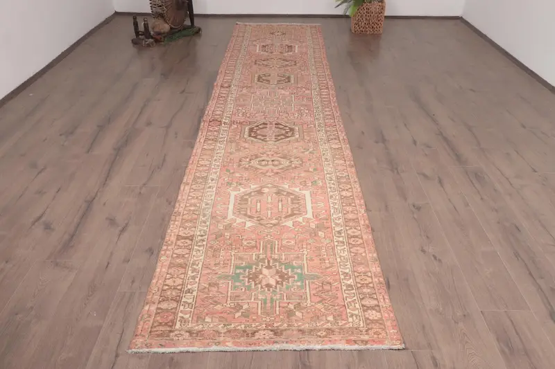 Türk Oushak Halısı 3x13,5 ft (90x410 cm), Kırmızı Bordürlü Vintage Halı - 1