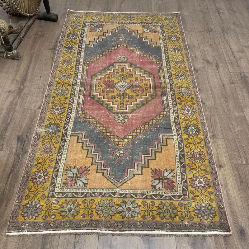 イエロー サウスウエスタン ラグ、3.6x6.9 フィートの鮮やかな装飾