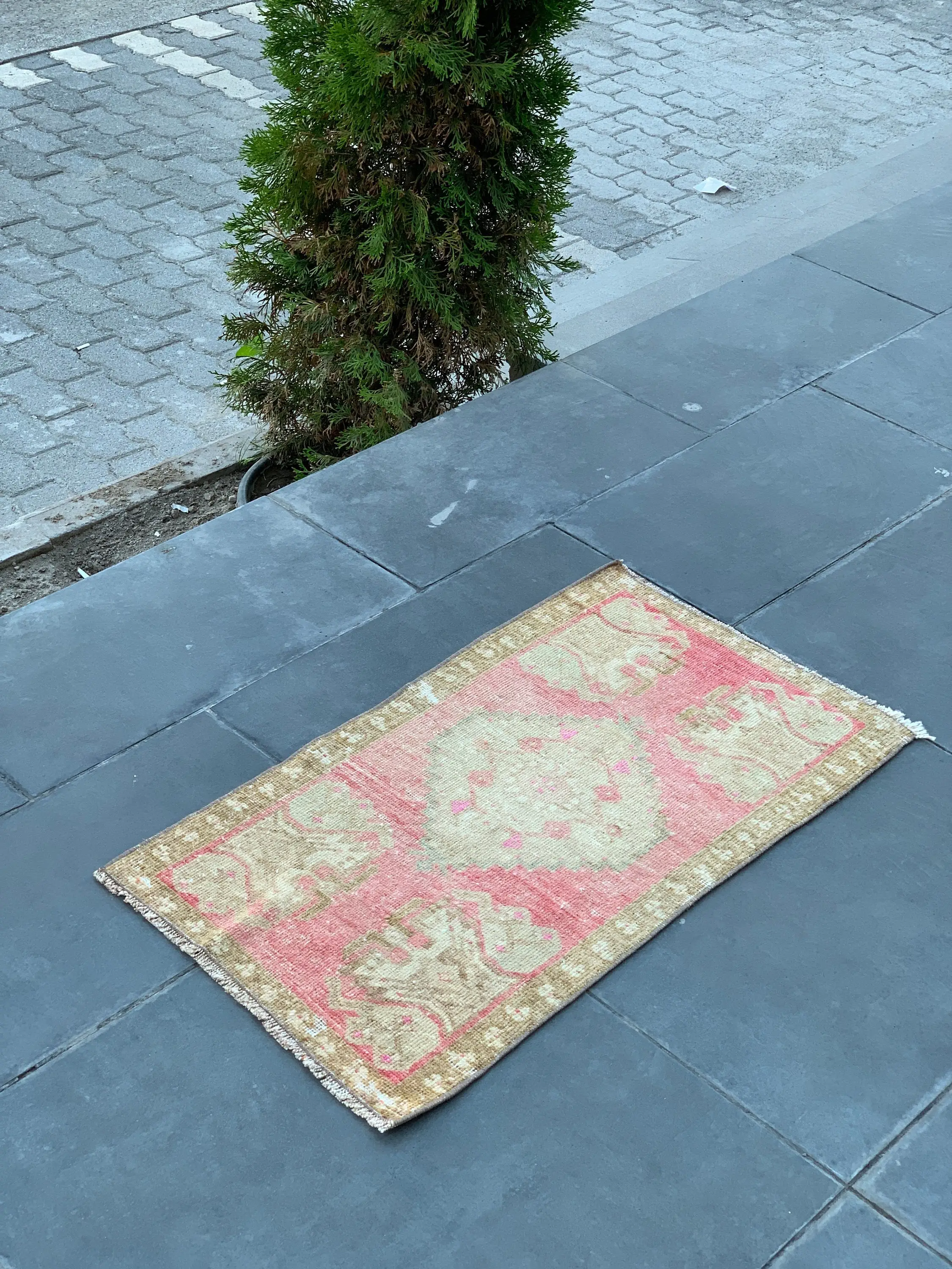 1.5x2.8 ft Small Turkish Rug, Red Floral Vintage Rug - 1