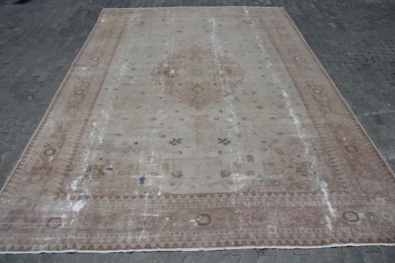Vintage Turkish Rug, 9.8x13.6 ft Oushak Rug, Brown Floral Wool Rug - 1