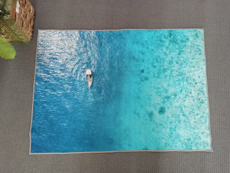 Bedruckter Teppich mit Meereswellen: Küstenlandschaft für modernes Wohnen