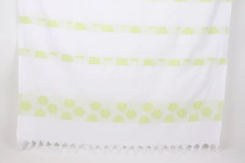 Beach Towel Gift, Monogrammed Beach Towel, Friends Beach Towel, Personalised Gift, 70x40 Cotton Daisy Design Towel, Personalized Turkish Towel - 1