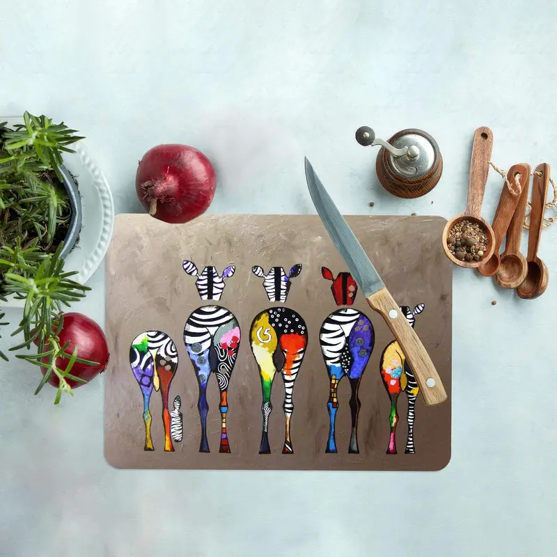 抽象的なゼブラガラスのまな板、モダンなキッチンの必需品