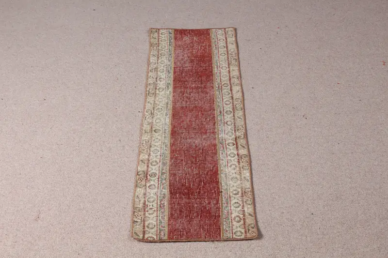 レッドカモフラージュラグ、1.3x4フィートのシックな装飾