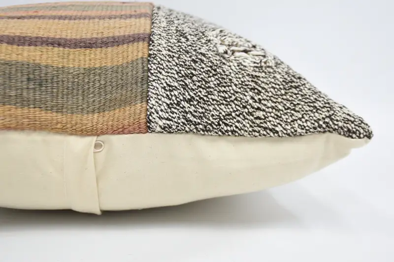 Turkish Kilim Pillow, Traditional Pillow Sham, 18x18 White Pillow Case, Turkish Pillow, Boho Pillow, Decorative Pillow Sham, Pillow - 5